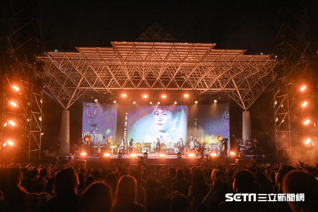 五月天成軍20周年《7號公園第一天》演唱會　圖／記者林敬旻攝