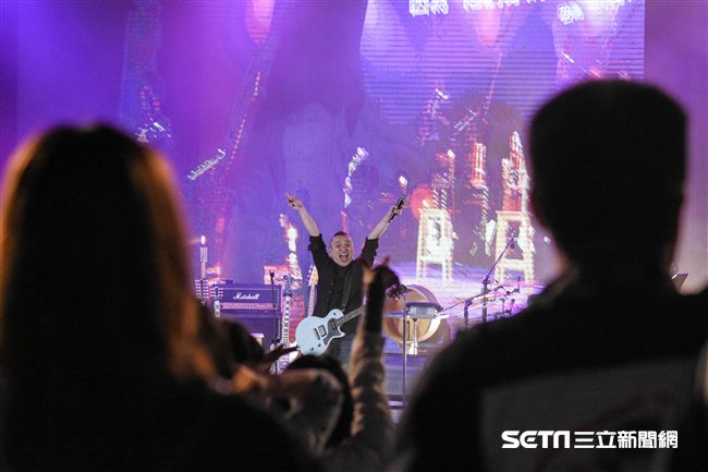 五月天成軍20周年《7號公園第一天》演唱會　圖／記者林敬旻攝