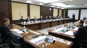 總統府今（16）日中午召開前副總統李元簇治喪大員會議，由副總統陳建仁主持。(總統府提供)