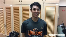 莊駿凱賽前靜坐放鬆心情（圖／記者陳怡汝攝）