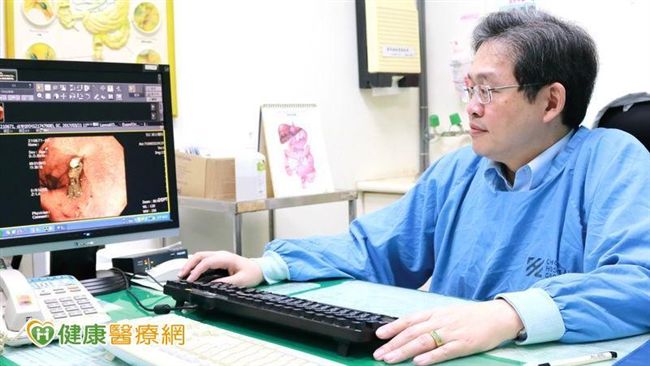 大吃大喝後劇吐　竟是這原因造成的！