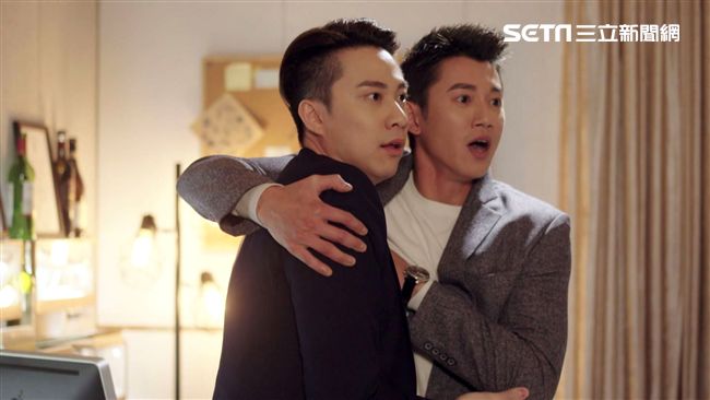 劉書宏酒後變花臉　抱吳慷仁真情流露