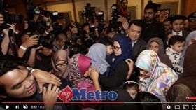 大馬外交人員自北韓返國。（圖／翻攝自Harian Metro YouTube）