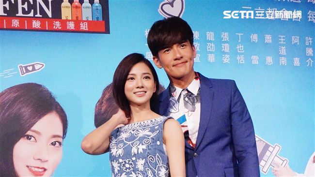 與楊一展技巧性「共浴」　蔡黃汝羞了