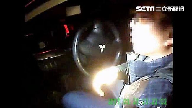 氣質與文青不符　原文書鐵盒藏毒遭逮