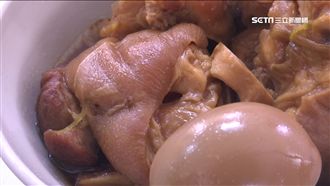 養澎皮膚猛嗑豬腳　她一年胖20公斤