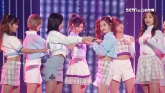 TWICE調皮改舞步！子瑜被吃豆腐