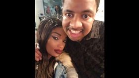 美國,洛杉磯,警察,員警,Jeremy Fennell,哄女友,網路影片,自拍　圖／翻攝自每日郵報