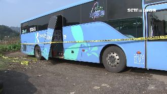 國中女摔出客運　遭爆車門早就壞了