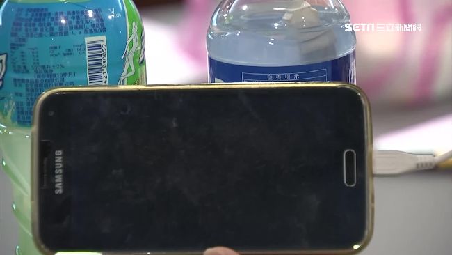 手機充電偏方多　專家推薦這個方式！