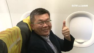 虎航「台中-澳門」　蔡其昌體驗搭乘