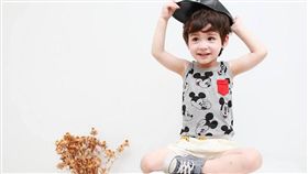 16：9依萊把妹神技大公開！上一秒斜眼看人　下一秒讓媽媽融化