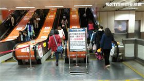 捷運忠孝復興電扶梯速度調快　握緊扶手站穩踏階
