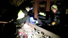 板橋火車站　落軌　跳軌　翻攝畫面