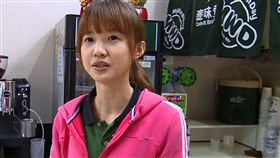 低調關懷長者　早餐店老闆娘吸收差額。基隆1名獨居阿伯時常光顧明德二路1間早餐店，每次都點55元餐點，老闆娘吳巧瀅（圖）卻只收30元，默默將差額放進收銀台，這份限定對象的豬肉堡加蛋配中杯熱奶茶，讓網友倍感溫暖。
（民眾提供）／中央社