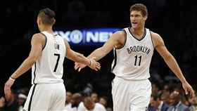 ▲林書豪與Lopez的勝利連線。（圖／美聯社／達志影像）