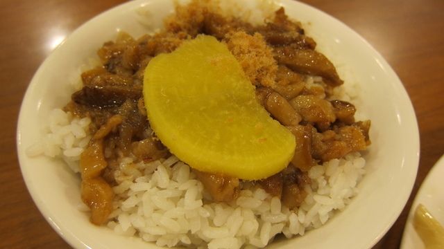 就是要這味！滷肉飯上的醃蘿蔔你吃嗎