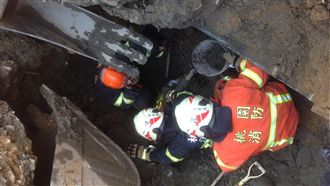 桃園工程2人遭土石活埋　1人命危
