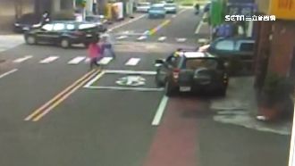 無照婦撞4車　肇逃還「噴漆」滅證