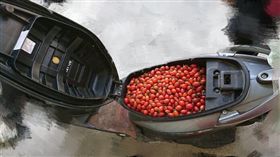 番茄塞機車(圖/翻攝自Dcard)
