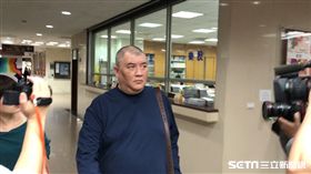 李妍憬賀業輝出庭（記者潘千施攝影）