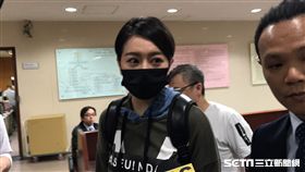 李妍憬賀業輝出庭（記者潘千施攝影）