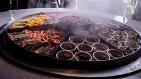 巨籠宴。(圖/翻攝自炎香樓臉書)-https://www.facebook.com/1524117640950475/photos/a.1547646681930904.1073741833.1524117640950475/1547653945263511/?type=3&theater