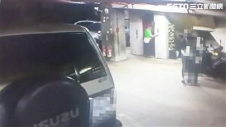 男童遭怪叔叔襲臀　女住戶現身解圍