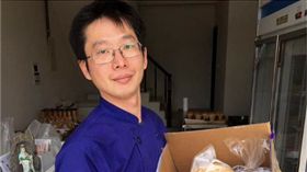 拍扁麵包師傅黃士福／黃士福臉書