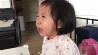 等不到軍人爸爸回家　2歲童思念潰堤