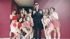 TWICE,2PM,師妹,JYP,懇親
圖／翻攝自玉澤演twitter