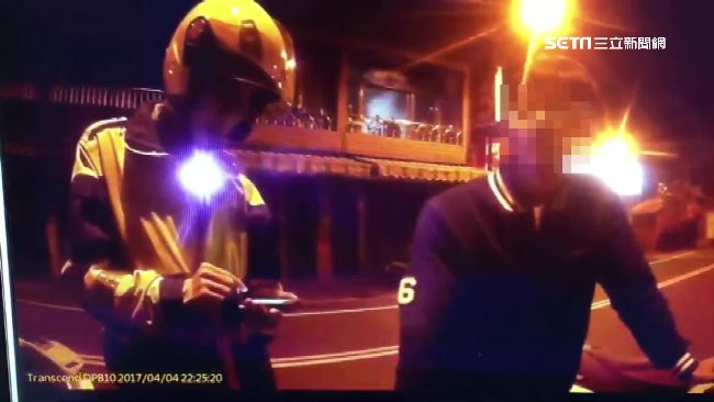 「父有前科難怪…」　警遭控失言栽贓
