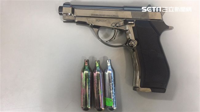 毒販擔憂黑吃黑　網購槍枝試射前遭逮