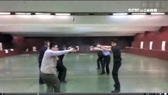 長官「練膽」實彈訓練　中校遭擊癱瘓