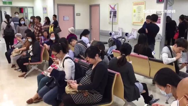 掛號苦等2小變代診醫生　被放鳥氣炸