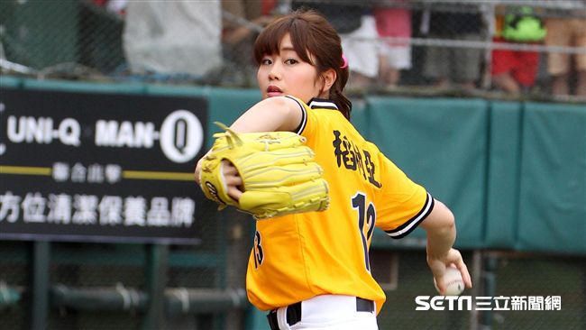 稻村亞美登甲子園開球　挑戰球速極限