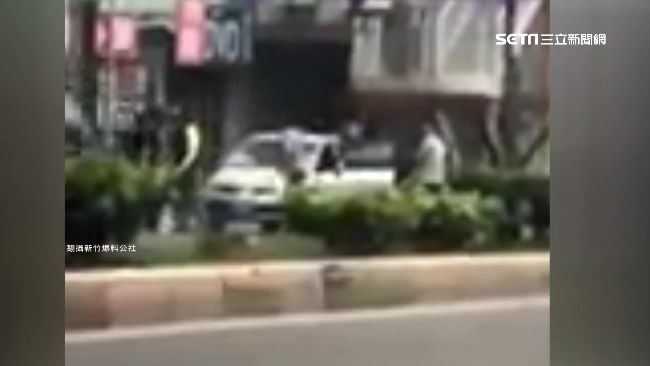 一言不合爆衝突　街頭驚傳8聲槍響