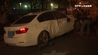 新買BMW尬車　自撞捷運工地釀1傷