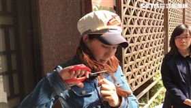 地產女王張淳淳北檢剪掉三千煩惱絲。潘千詩攝影