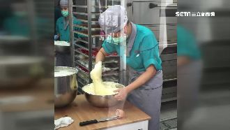 沒戴手套、飛果蠅　亞尼克生乳捲出包