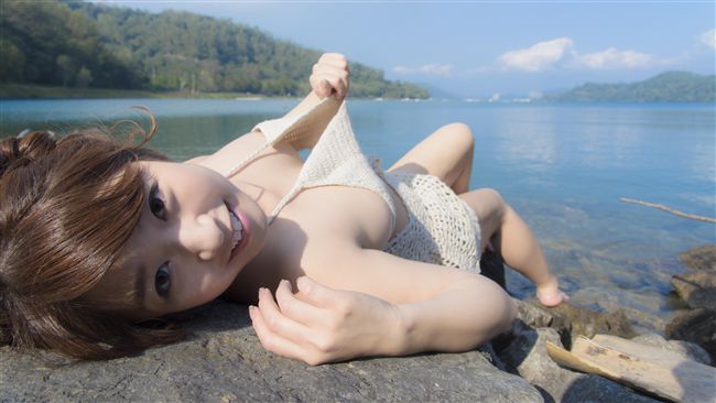 豪乳正妹來惹！尾上若葉推出首本寫真