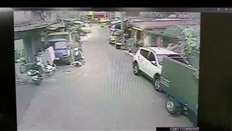 天外飛來喵星人！  女騎士嚇歪撞人