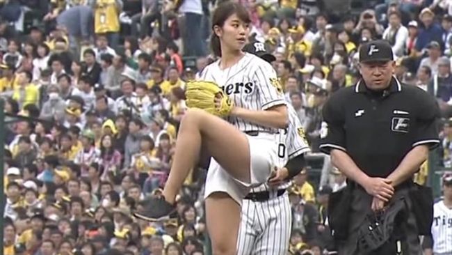 影／甲子園開球飆速　稻村亞美好緊張