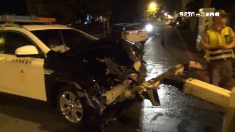 酒駕撞傷4警　醉男救護車上頻道歉