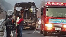 台團遊韓國遇火燒車 18名團員全數平安
