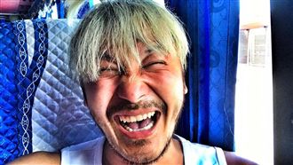 Kid直播挑戰不洗襪　獲7位數代言