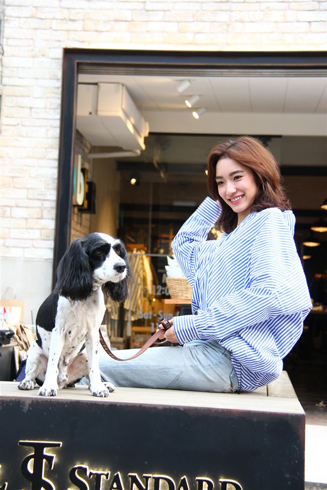 ▲日本新人氣名模吉田沙世穿搭示範。（圖／龐文宏攝影）