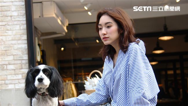 ▲日本新人氣名模吉田沙世穿搭示範。（圖／龐文宏攝影）