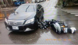 車禍釀死沒捻香？前立委妻：在這怎捻