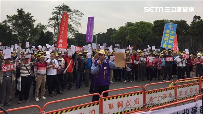 加班40小時換嘉獎　葉毓蘭：剝削！
